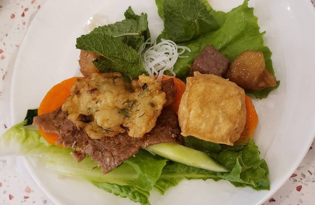 Pho Brothers | restaurant | 2555 Dixie Rd Unit 15, Mississauga, ON L4Y 4C4, Canada | 2895218887 OR +1 289-521-8887