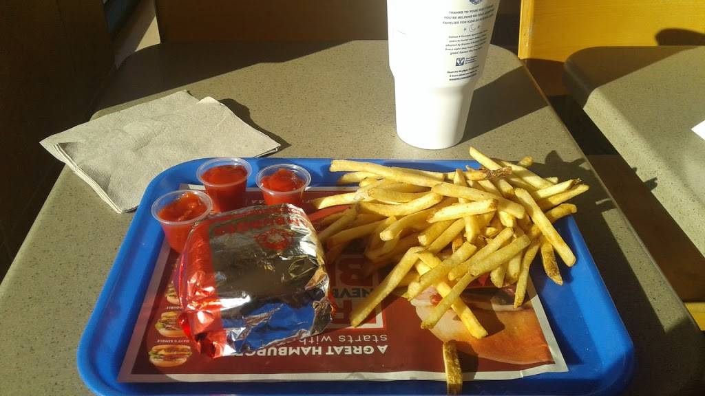 Wendys | restaurant | 6321 Wichita St, Fort Worth, TX 76119, USA | 8175353831 OR +1 817-535-3831
