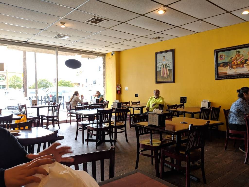 Tacos Reyes | restaurant | 21929 Saticoy St, Canoga Park, CA 91304, USA | 8189327926 OR +1 818-932-7926