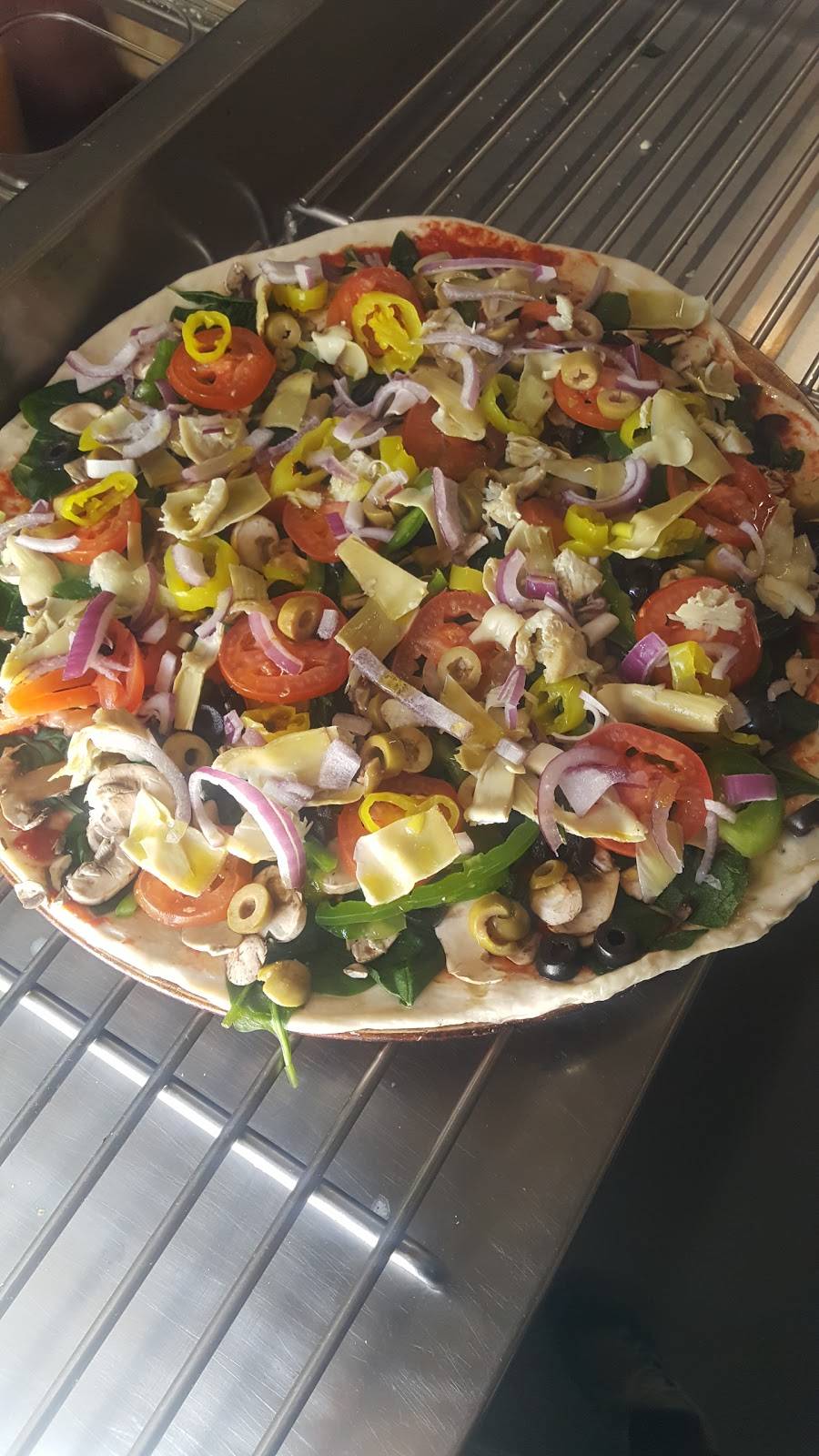 Reds Pizzeria | restaurant | 173 S Main St, Eureka Springs, AR 72632, USA | 4792447170 OR +1 479-244-7170