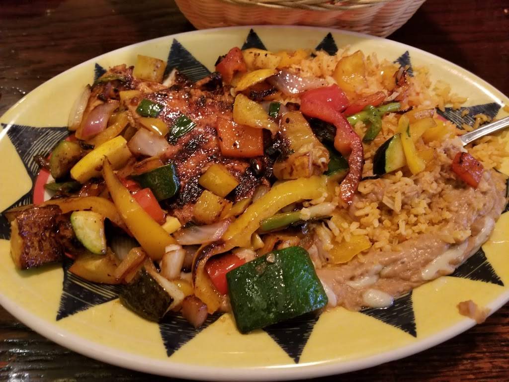 La Carreta | restaurant | 1875 S Willow St, Manchester, NH 03103, USA | 6036237705 OR +1 603-623-7705