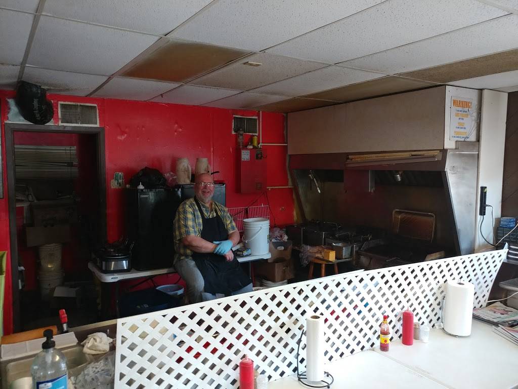 Busters Burger Joint | restaurant | 1202 E MacArthur Rd, Wichita, KS 67216, USA | 3165247800 OR +1 316-524-7800