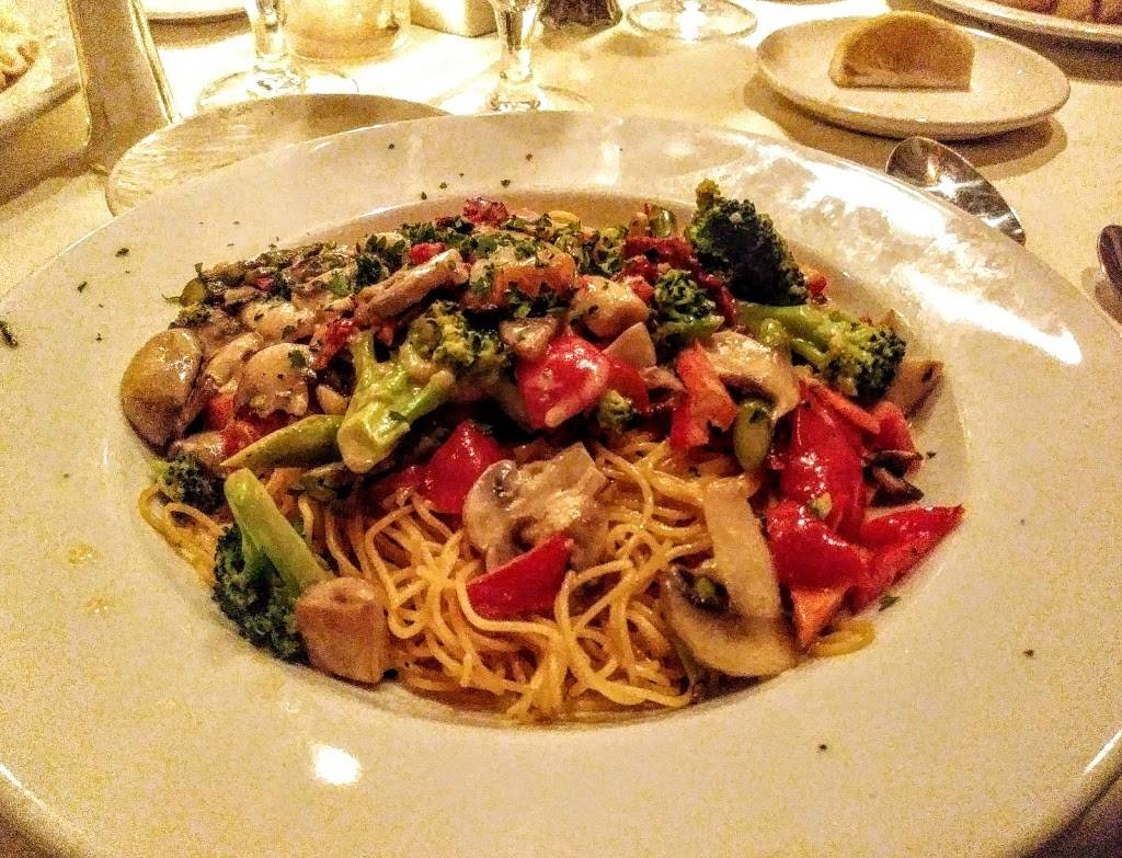 Palm Court | night club | 1912 N Arlington Heights Rd, Arlington Heights, IL 60004, USA | 8478707770 OR +1 847-870-7770