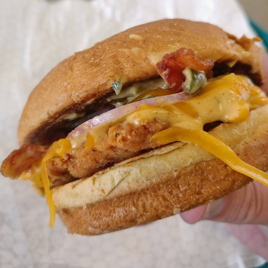 Wendys | restaurant | 15700 1st Ave S, Burien, WA 98148, USA | 2062447084 OR +1 206-244-7084