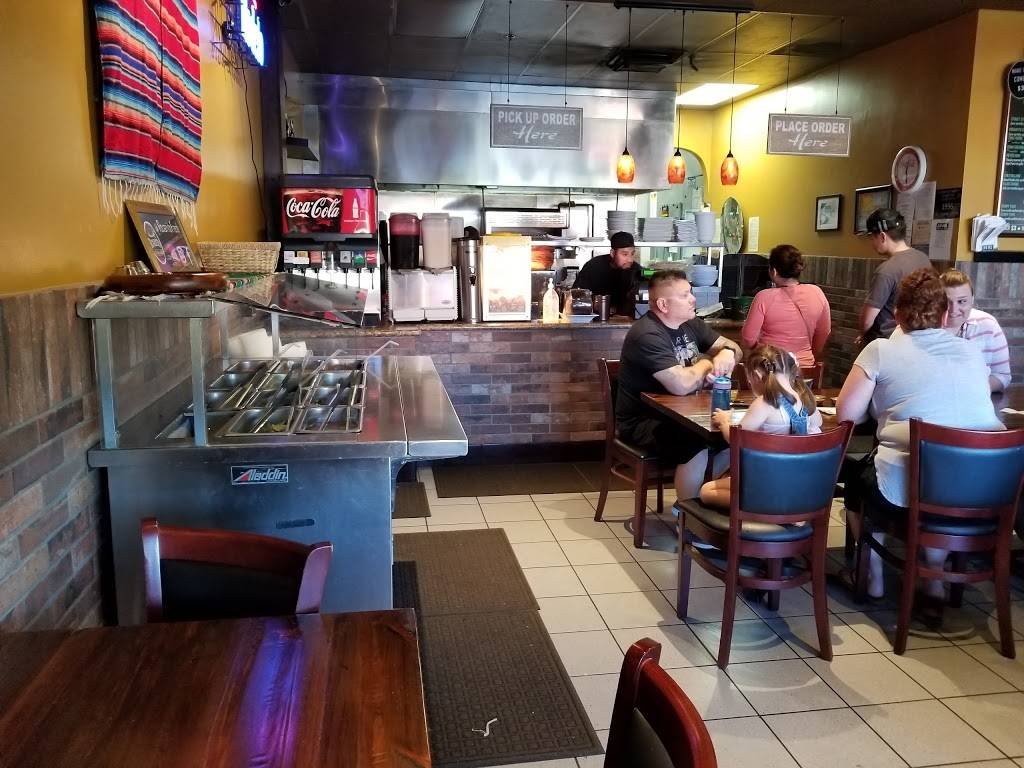 Casa Pasilla (Rosarito Fresh) | restaurant | 27674 Newhall Ranch Rd #30, Valencia, CA 91355, USA | 6612951989 OR +1 661-295-1989