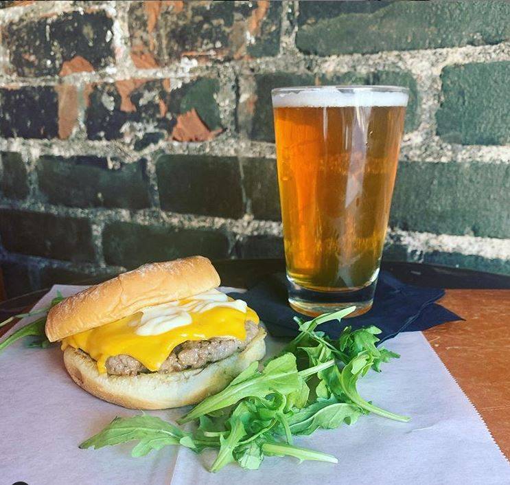 Moon Room | restaurant | 3000 Los Feliz Blvd, Los Angeles, CA 90039, USA | 3236440444 OR +1 323-644-0444