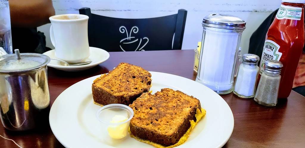 Old Town Cafe | restaurant | 222 North Ave, Abington, MA 02351, USA | 7818788046 OR +1 781-878-8046