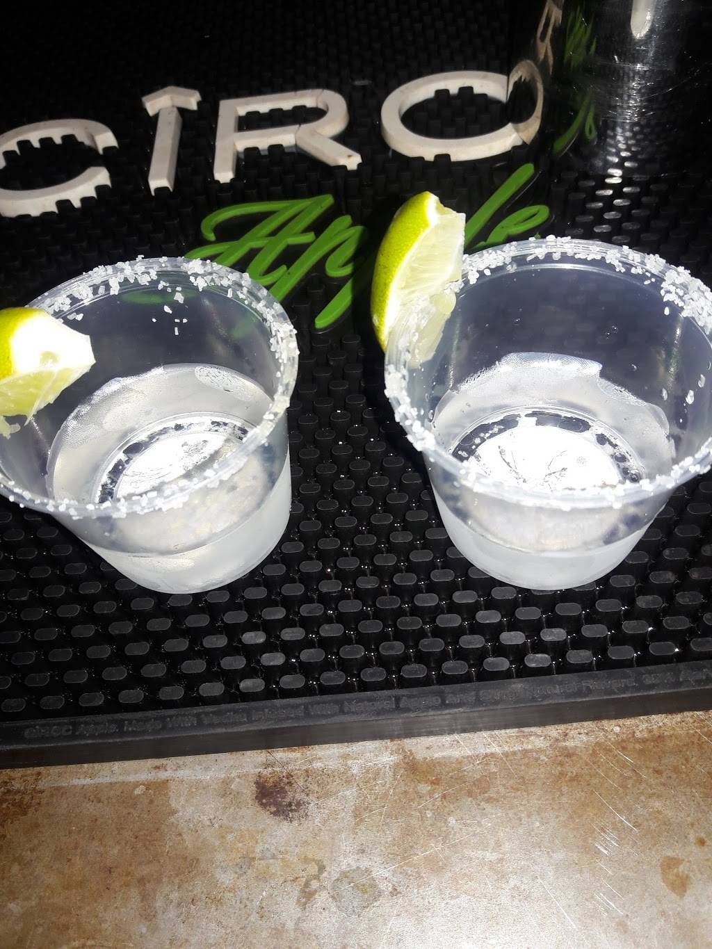 Pearl Bar | night club | 4216 Washington Ave, Houston, TX 77007, USA | 2817573229 OR +1 281-757-3229