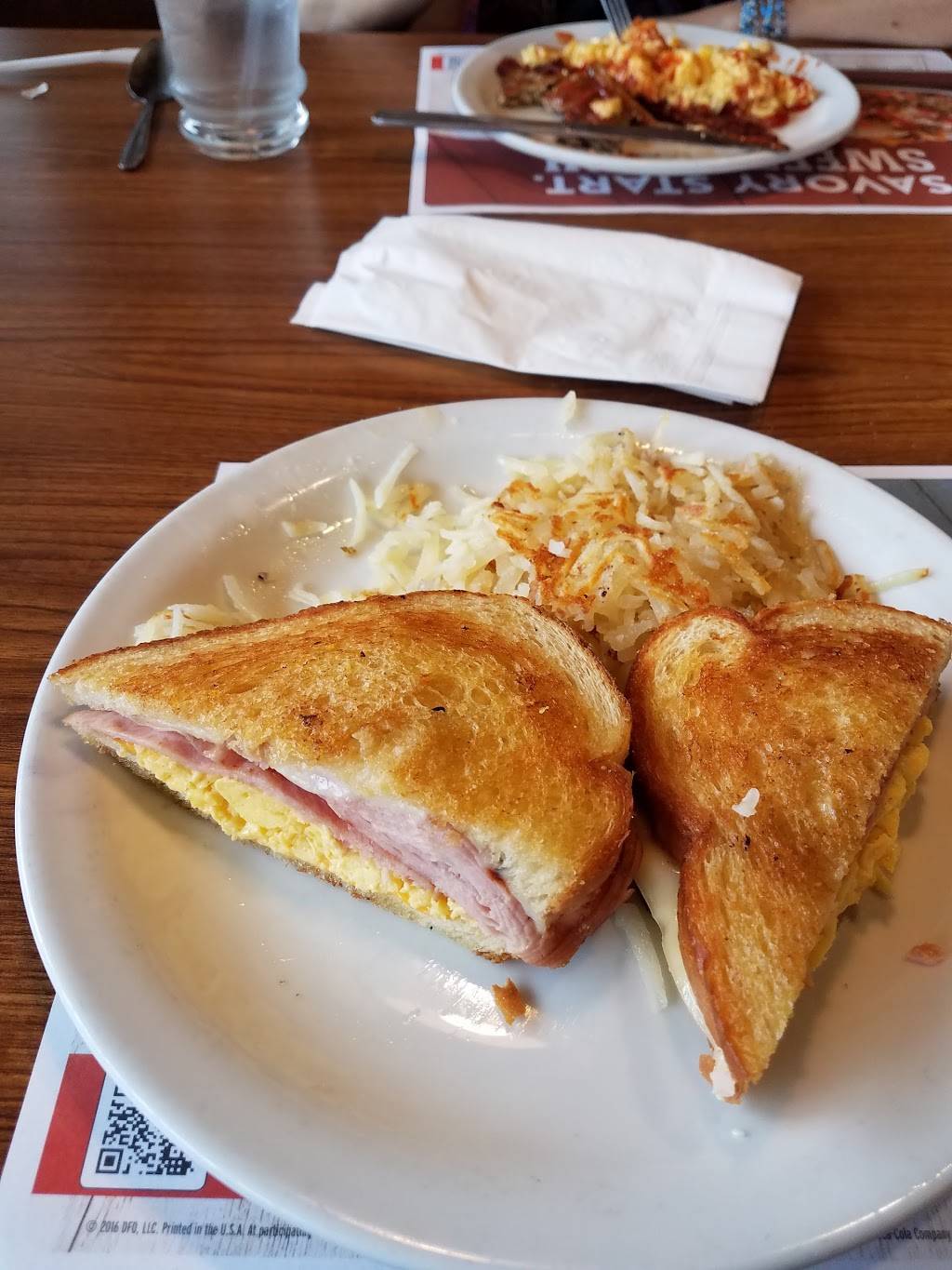 Dennys | restaurant | 640 E Lincoln Hwy, Langhorne, PA 19047, USA | 2157571115 OR +1 215-757-1115