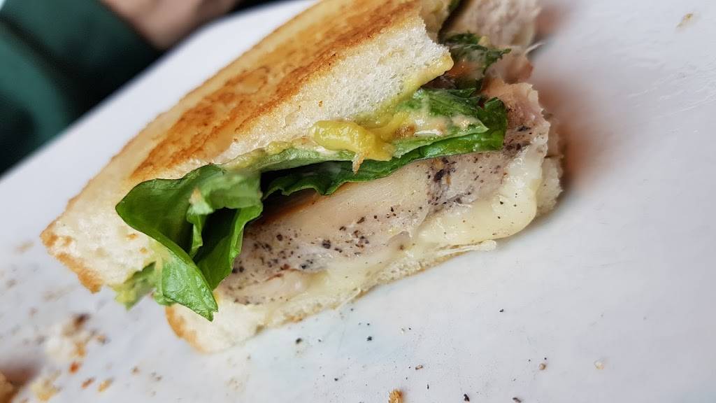 The Upper Deck TapHouse + Grill | restaurant | 210 Martindale Rd, St. Catharines, ON L2R 6P9, Canada | 9056823325 OR +1 905-682-3325