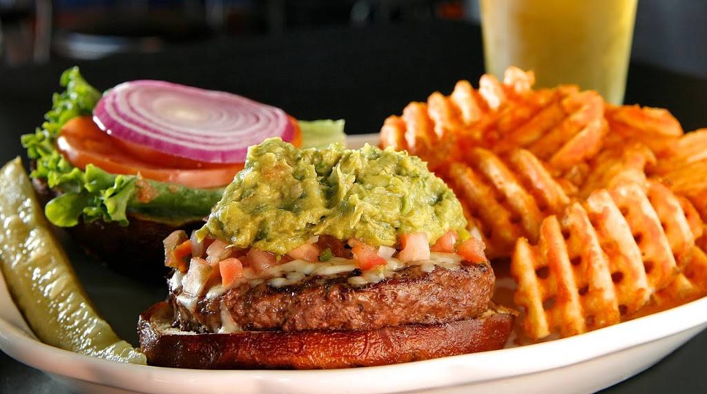 The Beetle Bar and Grill | restaurant | 2532 W Chicago Ave, Chicago, IL 60622, USA | 7733840701 OR +1 773-384-0701