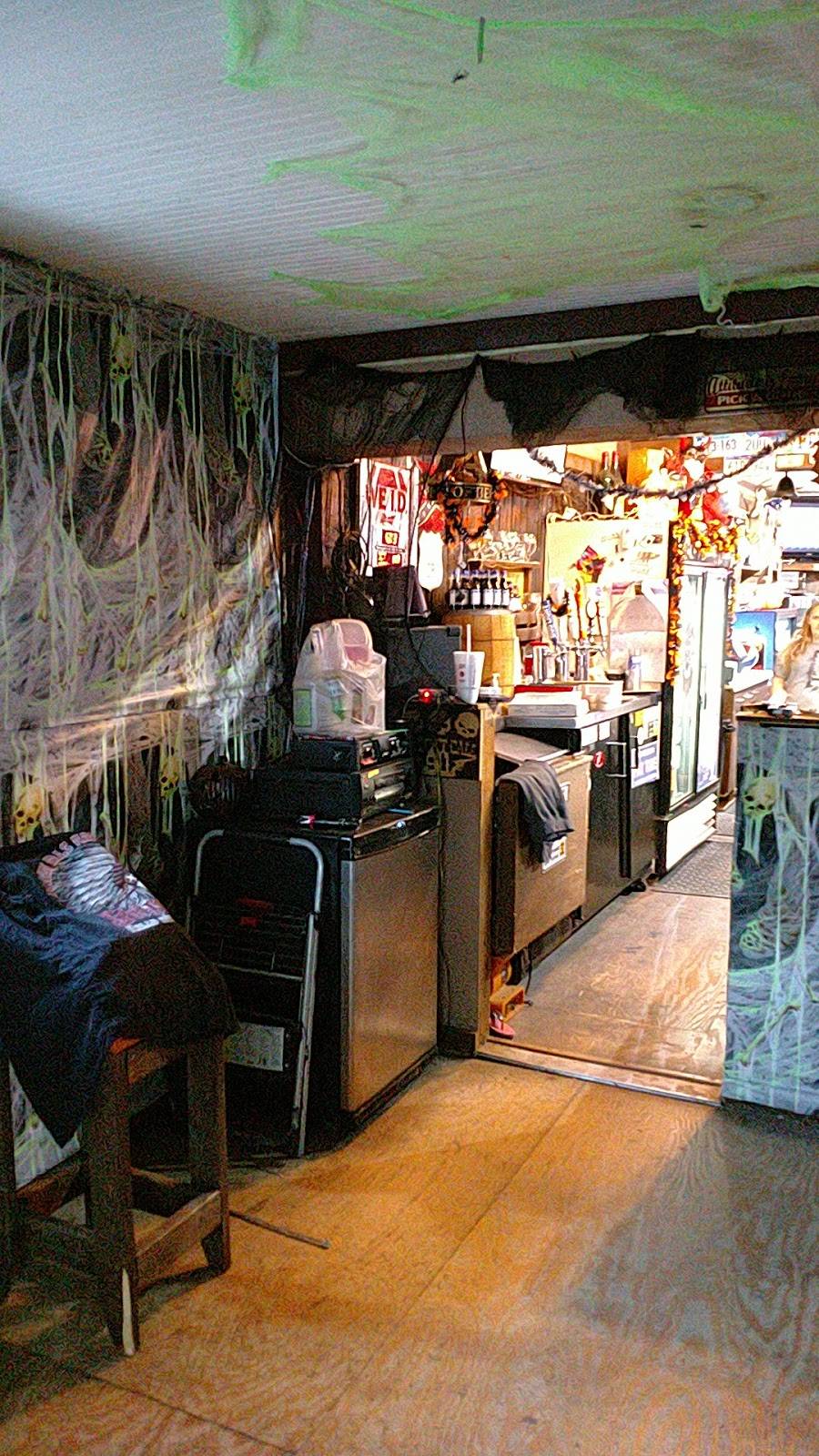 The Last Chance Saloon | restaurant | 2519 Highlands Hwy, Walhalla, SC 29691, USA | 8648108980 OR +1 864-810-8980