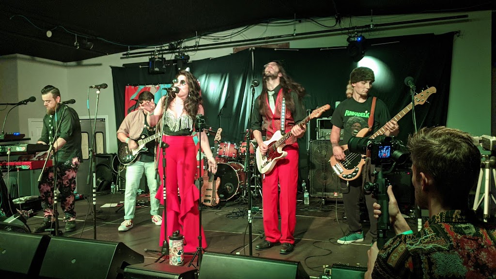 The Glass House | restaurant | 1019 Jefferson St, Lynchburg, VA 24504, USA | 4346164680 OR +1 434-616-4680