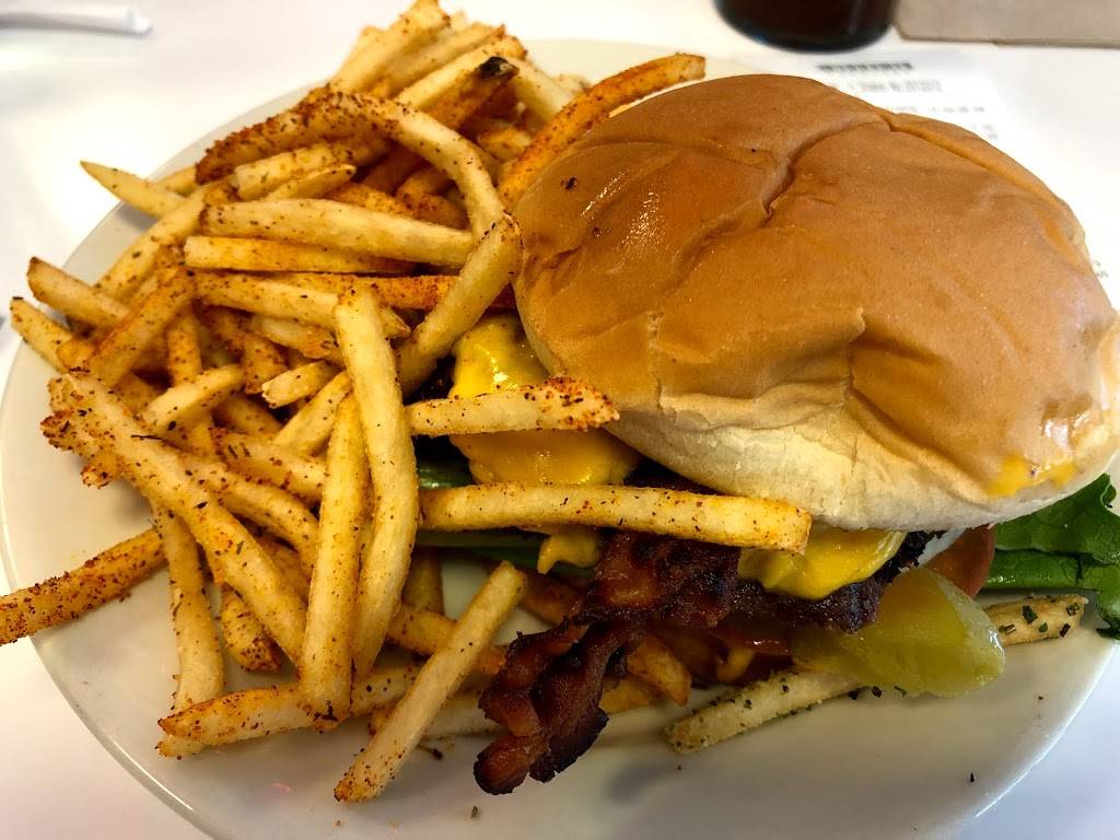Steak n Shake | restaurant | 281 University Blvd, Round Rock, TX 78664, USA | 5123888818 OR +1 512-388-8818
