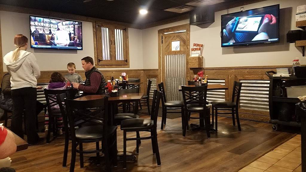 Woodys Pub Grub | restaurant | 11 Margaret Ave, Essex, MD 21221, USA | 4105257507 OR +1 410-525-7507