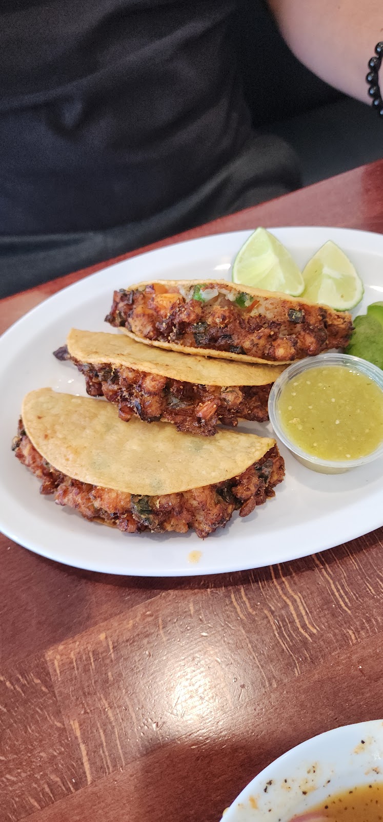 Mariscos Don Monchis | restaurant | 10941 Norwalk Blvd, Santa Fe Springs, CA 90670, USA | 5629443626 OR +1 562-944-3626