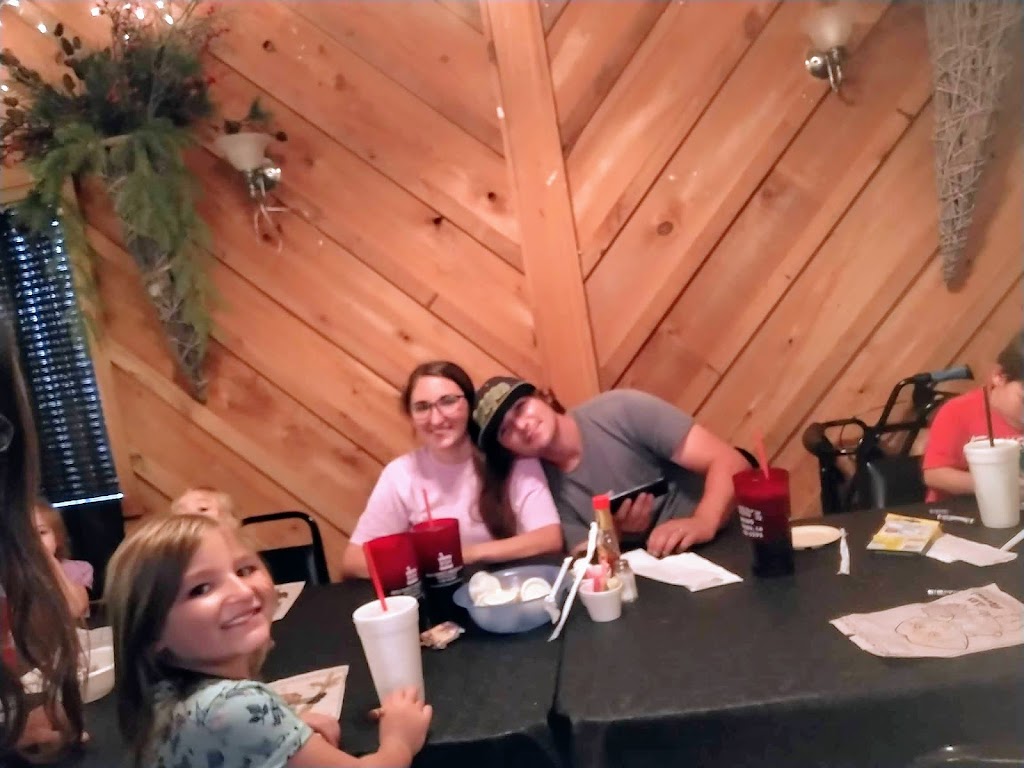 Browns Landing | restaurant | 120 Browns Landing Rd, Winnsboro, LA 71295, USA | 3184355291 OR +1 318-435-5291