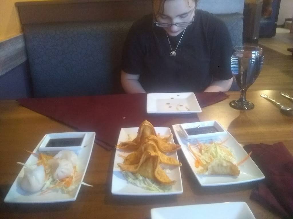 Lemon Grass | restaurant | 909 Main St, Adel, IA 50003, USA | 5159932031 OR +1 515-993-2031