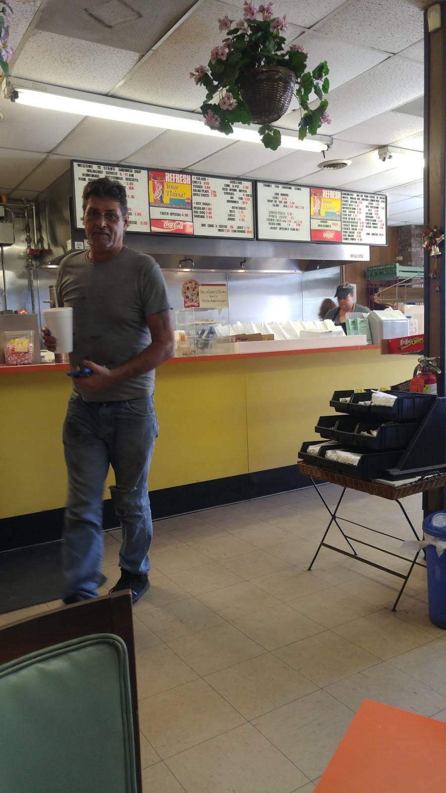 Stans Sandwich Shop | meal takeaway | 946 Lane Ave N, Jacksonville, FL 32254, USA | 9047815794 OR +1 904-781-5794