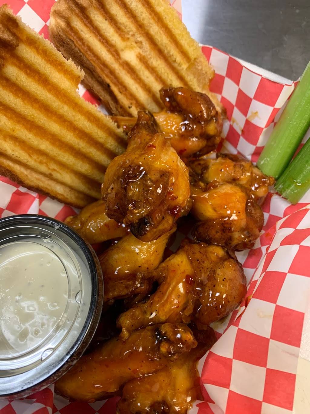 Rollicious Ribs & More | restaurant | 9211 N Tryon St #9, Charlotte, NC 28262, USA | 9809388985 OR +1 980-938-8985