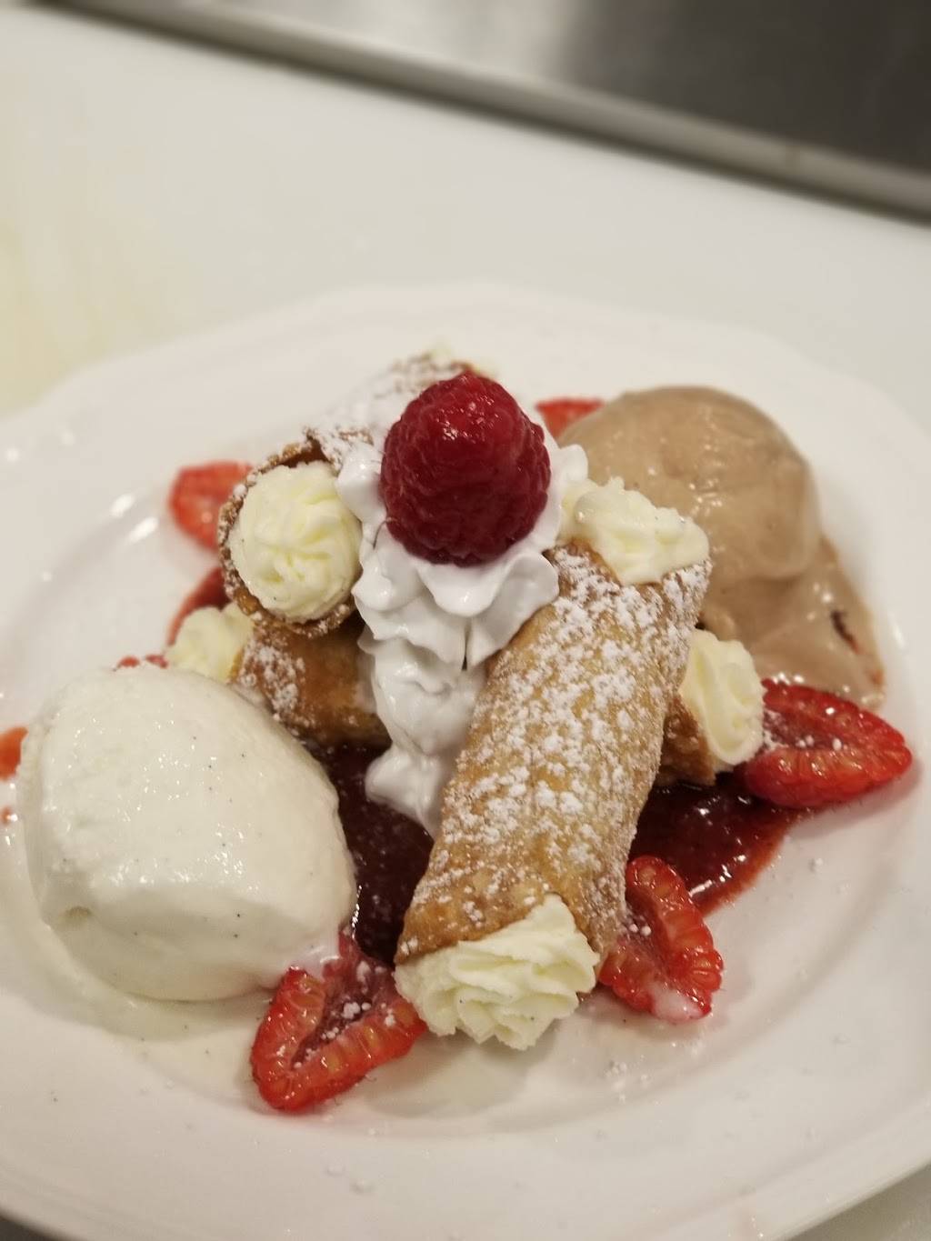 Café Linger | cafe | 2912 Edgewater Dr, Orlando, FL 32804, USA | 4079300473 OR +1 407-930-0473