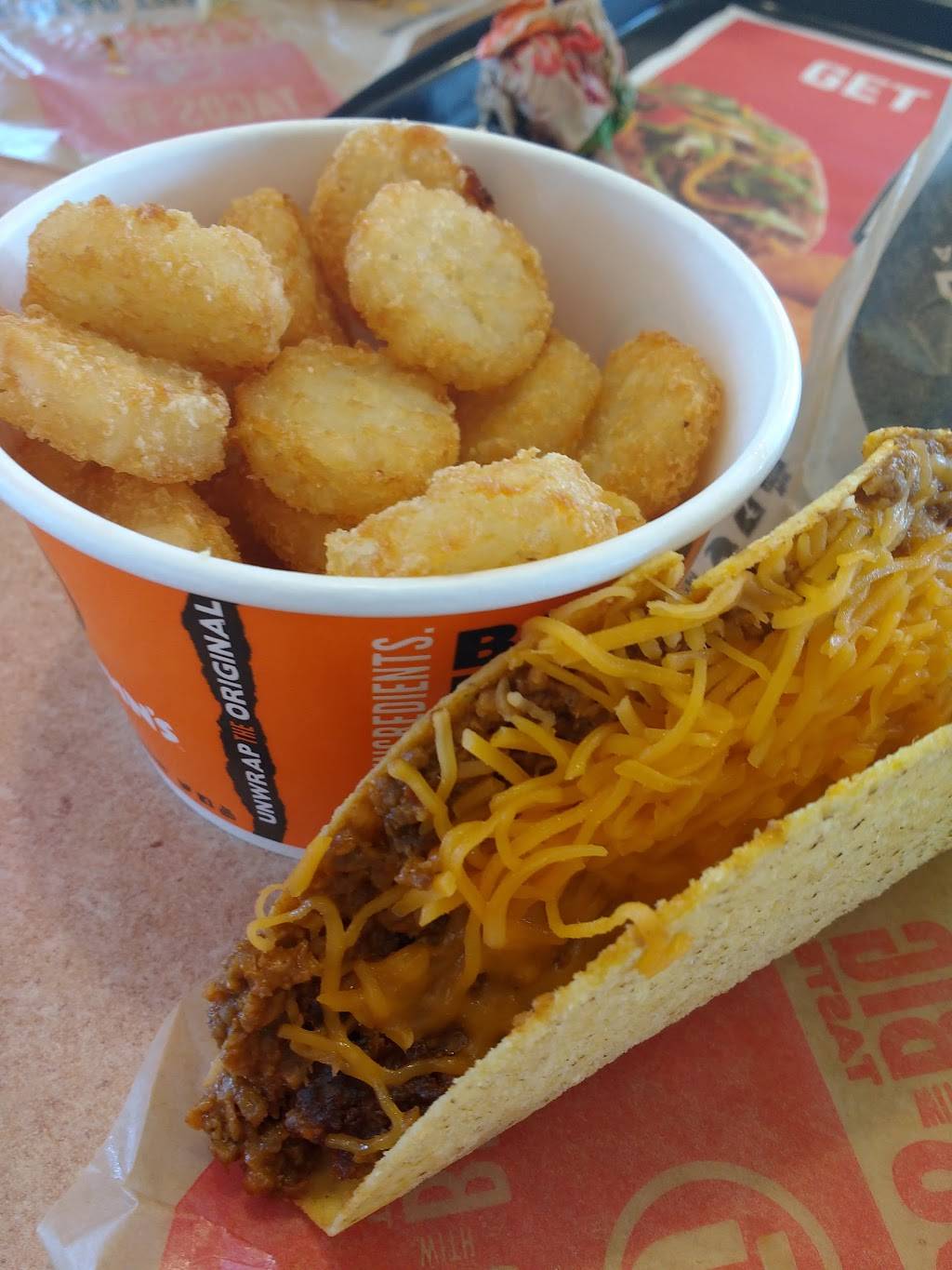 Taco Johns | restaurant | 420 E 30th Ave, Hutchinson, KS 67502, USA | 6202597270 OR +1 620-259-7270