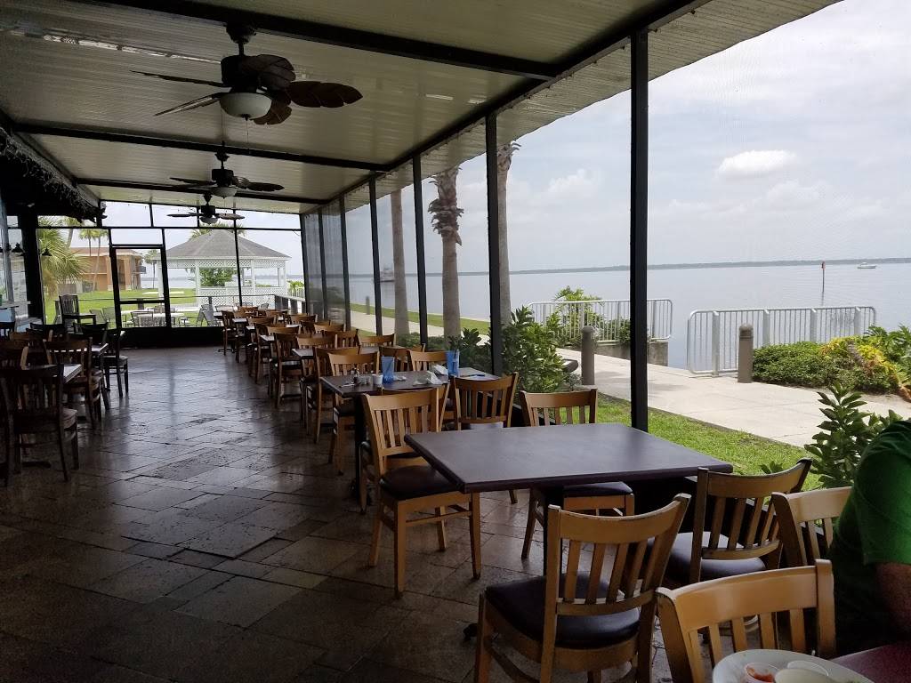 St Johns River Steak & Seafood | restaurant | 550 N Palmetto Ave, Sanford, FL 32771, USA | 4078780980 OR +1 407-878-0980