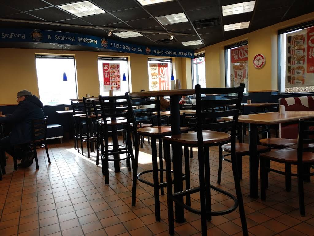 KFC | restaurant | 1690 Dekalb Ave, Sycamore, IL 60178, USA | 8158958225 OR +1 815-895-8225