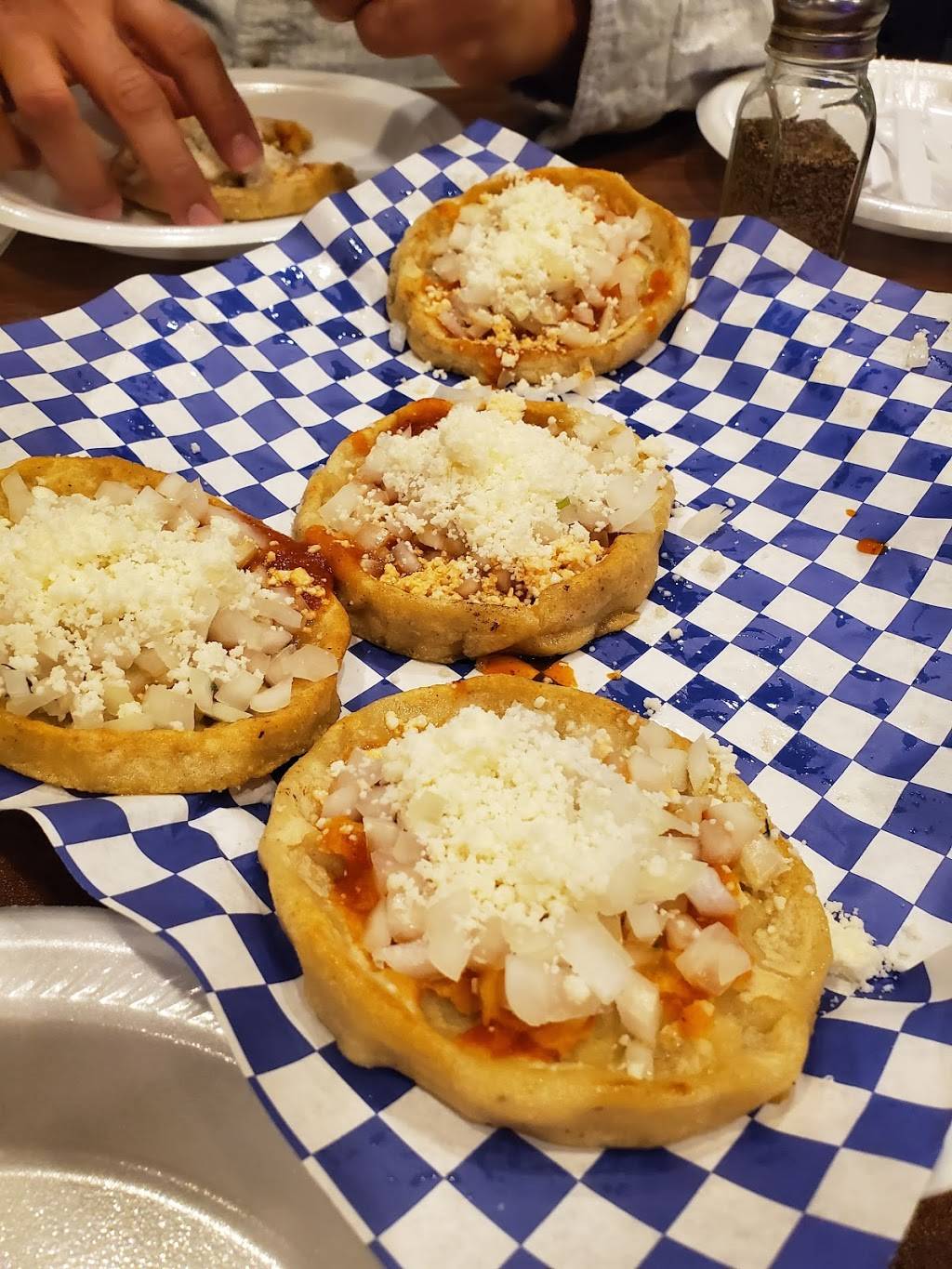 El Huarache Mexican Restaurant | restaurant | 1147, 815 1st Ave W, Shakopee, MN 55379, USA | 9524260669 OR +1 952-426-0669