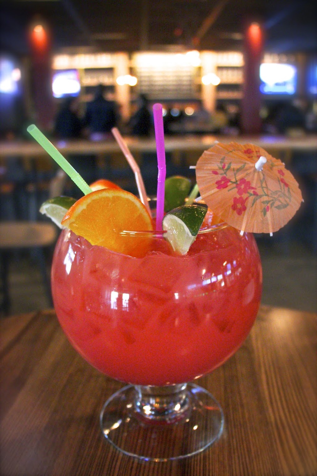 WhirlyBall Chicago | restaurant | 1825 W Webster Ave, Chicago, IL 60614, USA | 7734867777 OR +1 773-486-7777