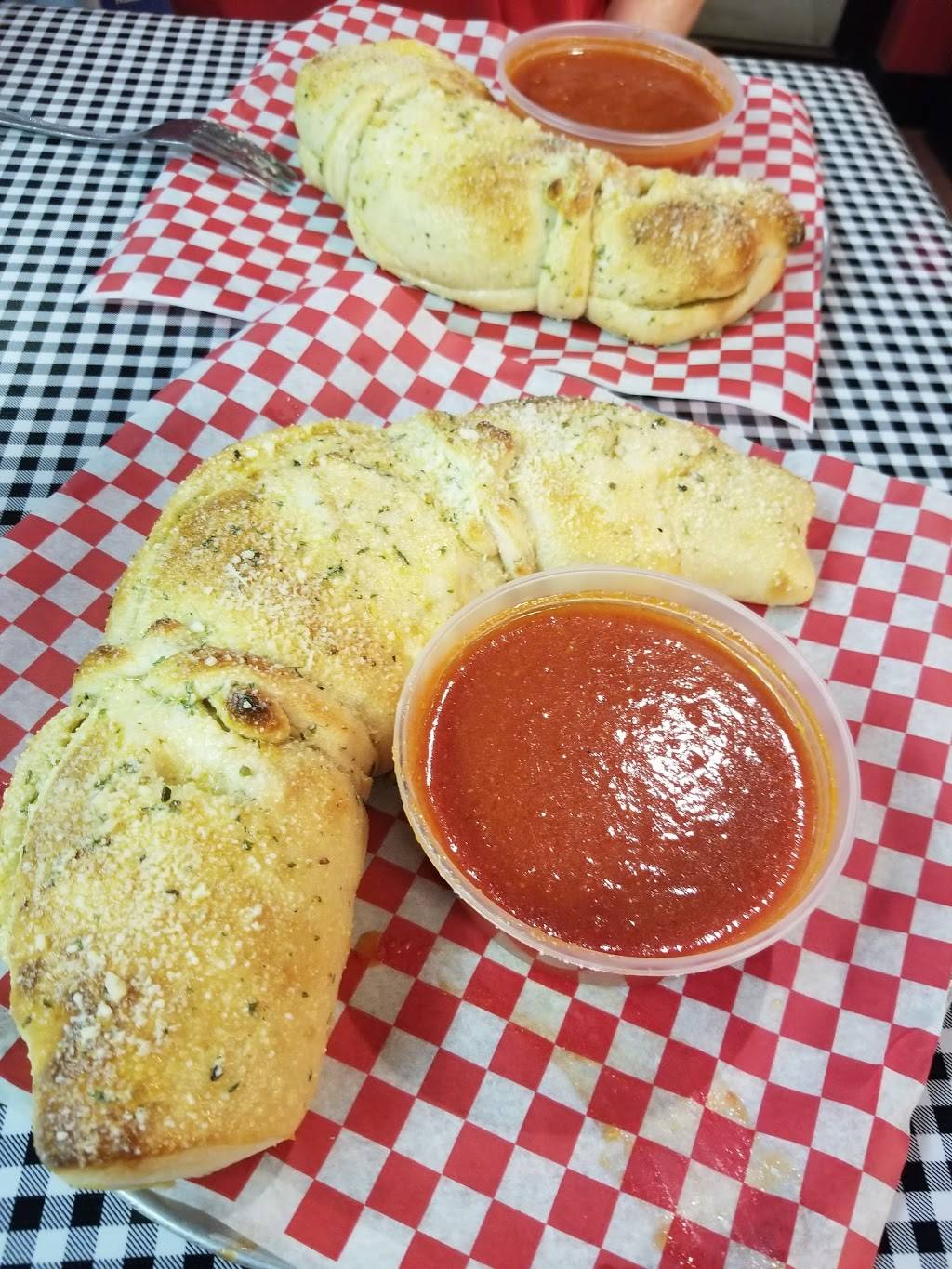 Italian Village Pizza | restaurant | 440 Boardman Poland Rd, Youngstown, OH 44512, USA | 3307580000 OR +1 330-758-0000