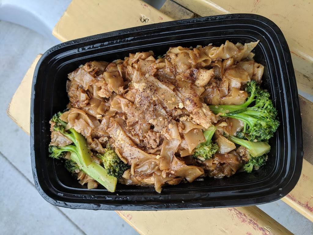 Marnee Thai | restaurant | 1243 9th Ave, San Francisco, CA 94122, USA | 4157319999 OR +1 415-731-9999