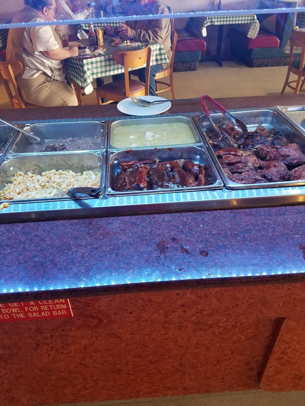 Fuquas Southern Soul Food | restaurant | 16125 US-72, Rogersville, AL 35652, USA | 2566077120 OR +1 256-607-7120