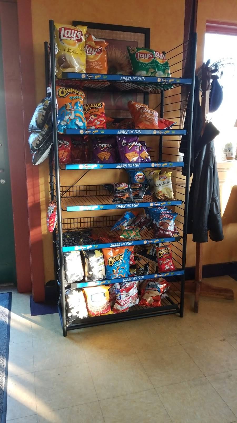 Metcalfs Submarine Sandwiches | restaurant | 49 Main St, Damariscotta, ME 04543, USA | 2075637827 OR +1 207-563-7827