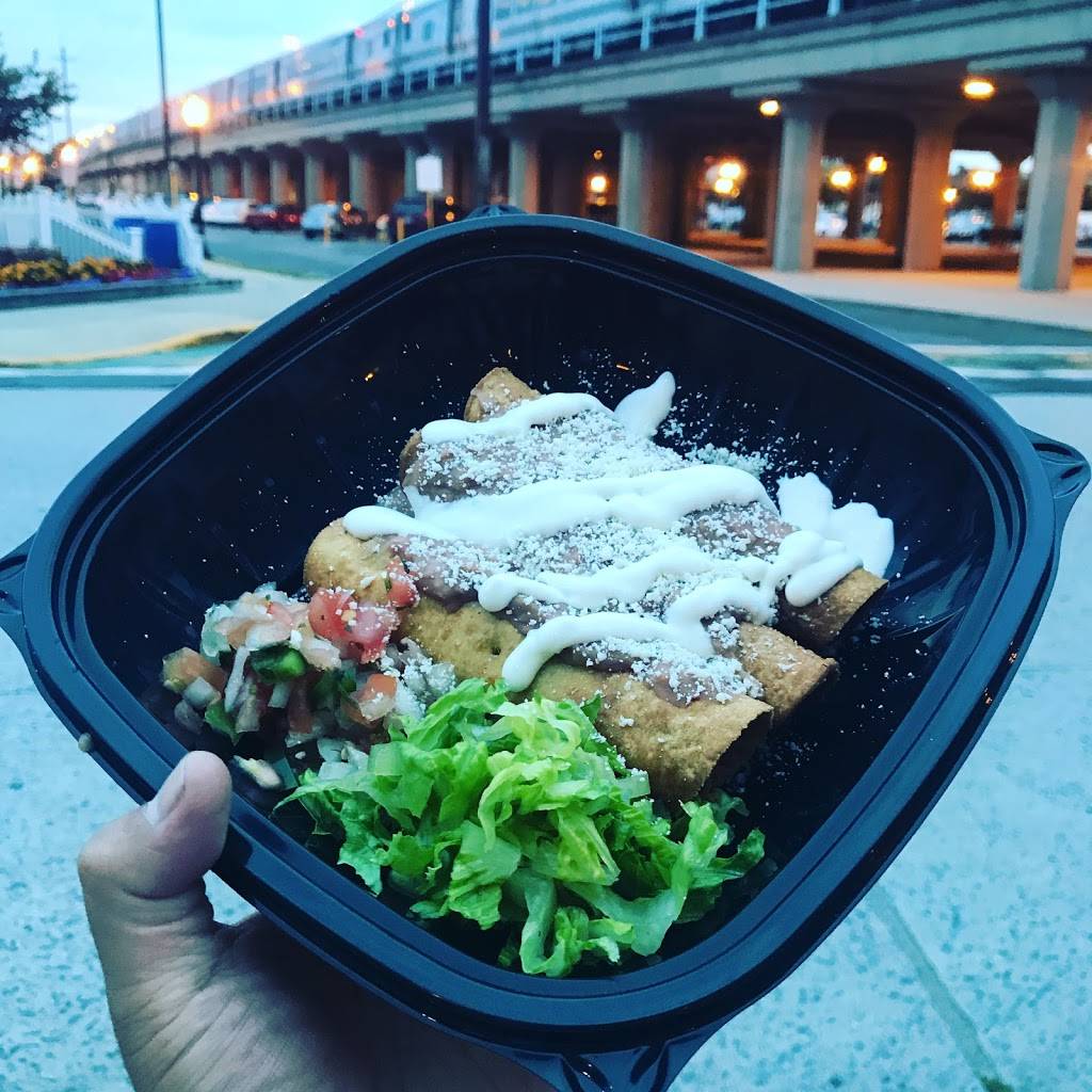 Mamey | restaurant | 122 N Carll Ave, Babylon, NY 11702, USA | 6315399144 OR +1 631-539-9144