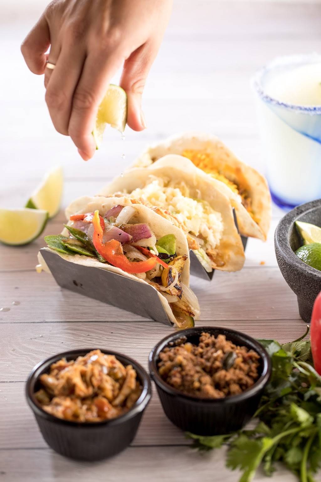 Sombra Mexican Kitchen - Ridgeland | restaurant | 140 Township Ave #100, Ridgeland, MS 39157, USA | 6017077950 OR +1 601-707-7950