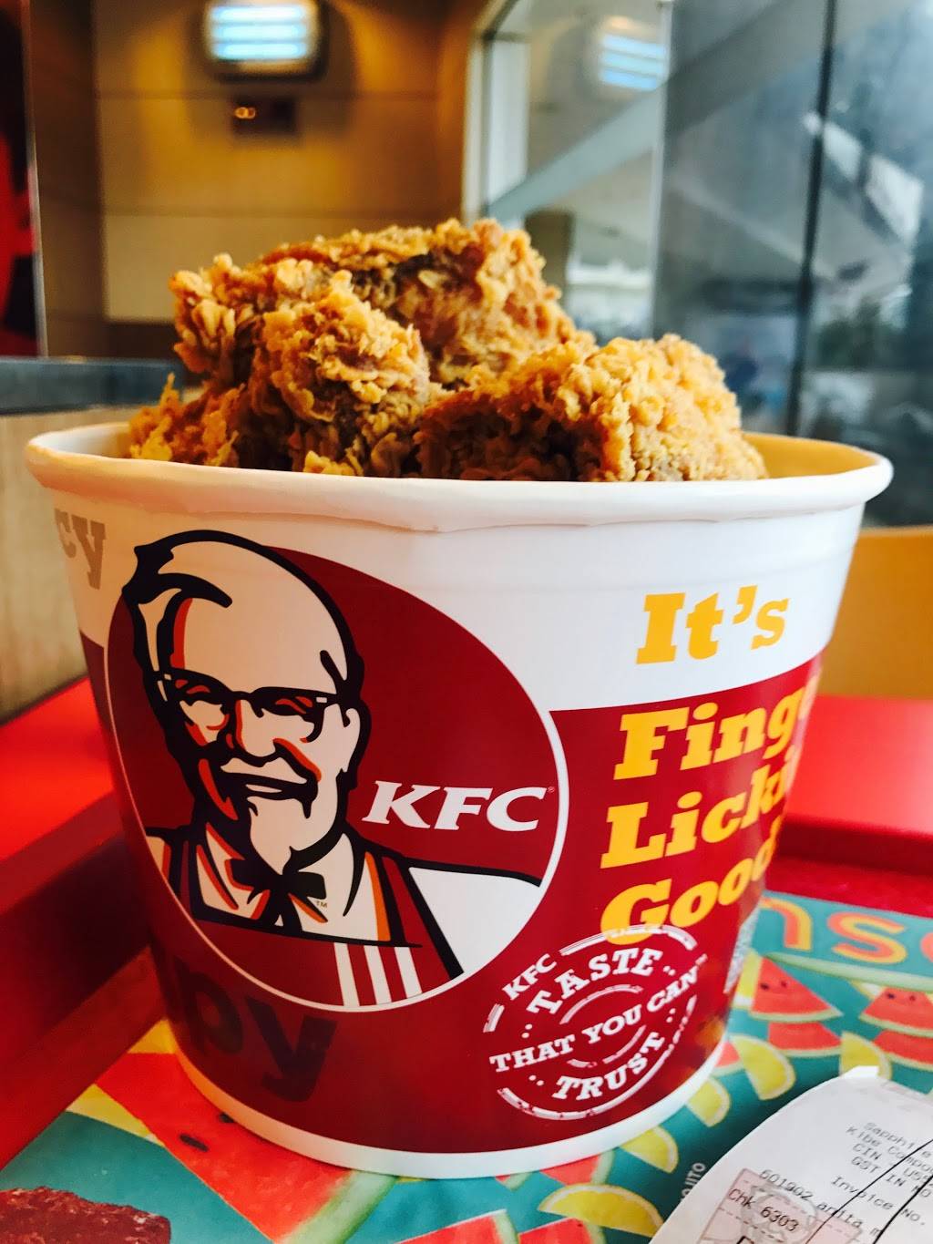 KFC | restaurant | 1304 Avenue of Mid-America, Effingham, IL 62401, USA | 2173424276 OR +1 217-342-4276