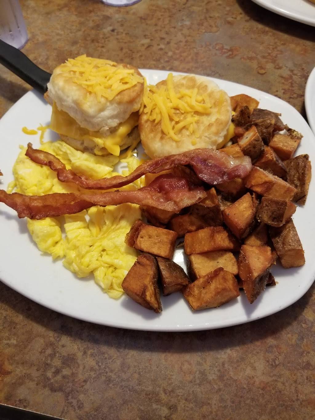 Perkins | restaurant | 585 N Barker Rd, Brookfield, WI 53045, USA | 2627981061 OR +1 262-798-1061