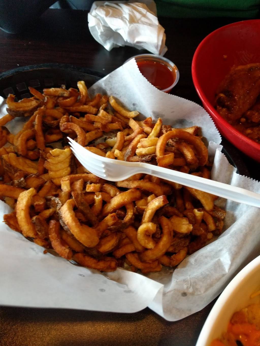 Roadhouse Wings & Grille | restaurant | 2177 Hilliard Rome Rd, Hilliard, OH 43026, USA | 6145299399 OR +1 614-529-9399