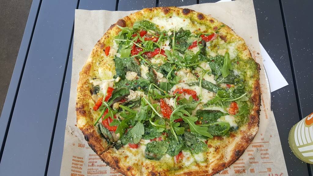 Blaze Pizza | meal takeaway | 13317 Shelbyville Rd, Louisville, KY 40223, USA | 5024969209 OR +1 502-496-9209