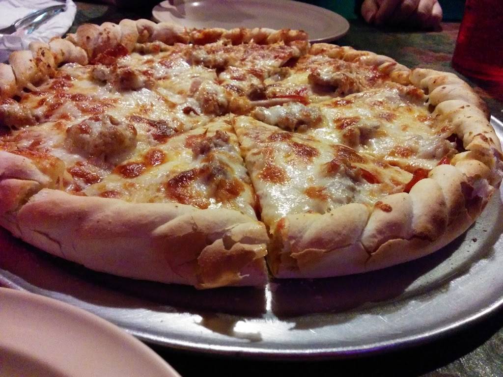 Walts Pizza & Restaurant | restaurant | 213 S Court St, Marion, IL 62959, USA | 6189938668 OR +1 618-993-8668