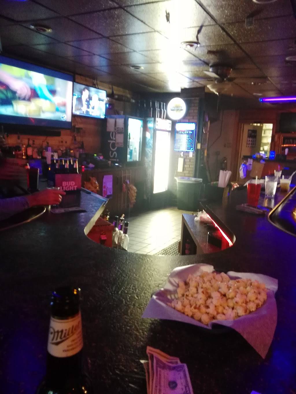 Bottoms Up Sports Bar & Grill | restaurant | 5165 N North Main St, Winter, WI 54896, USA | 7152662029 OR +1 715-266-2029