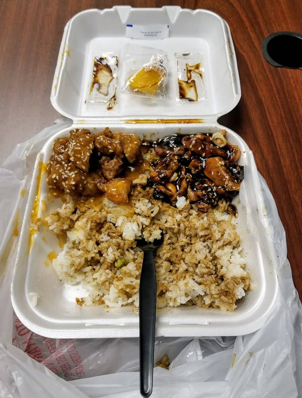 Tokyo Stop | restaurant | 1335 W University Dr #6, Tempe, AZ 85281, USA | 4809677008 OR +1 480-967-7008