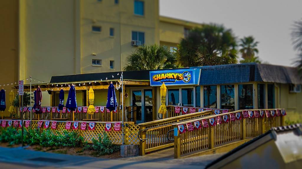 Sharkys Beach Bar | restaurant | 411 S Gulfview Blvd, Clearwater Beach, FL 33767, USA | 7273033000 OR +1 727-303-3000