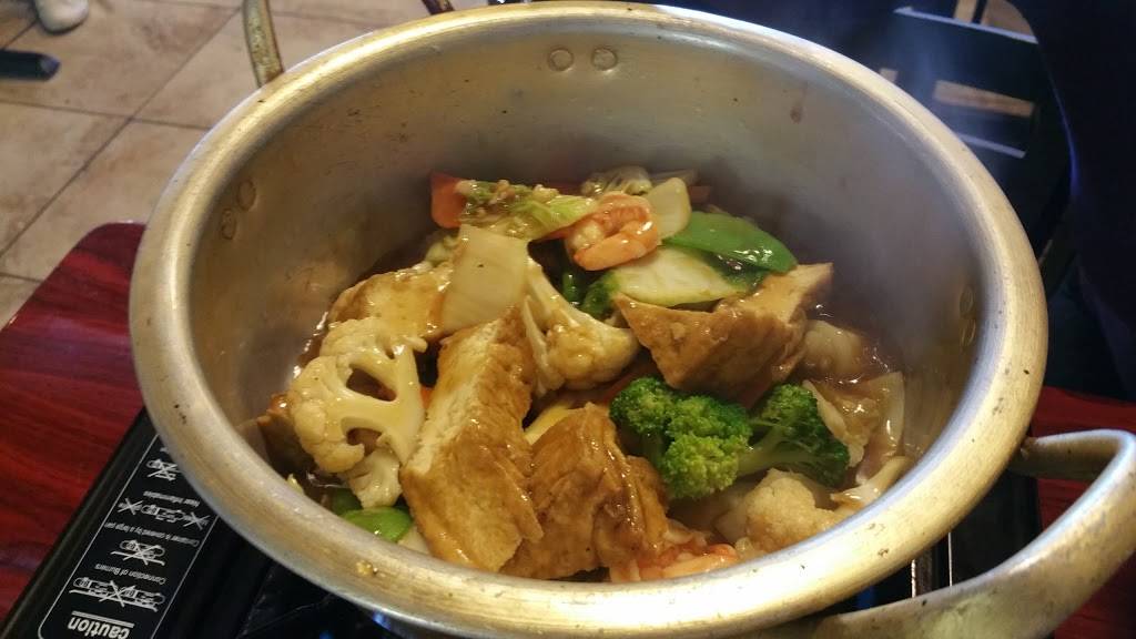 Linhs Bistro | restaurant | 5532 Airway Rd, Dayton, OH 45431, USA | 9372521857 OR +1 937-252-1857