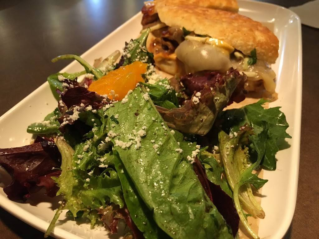 Urbane Cafe | restaurant | 218 S Lake Ave, Pasadena, CA 91101, USA | 6262021616 OR +1 626-202-1616