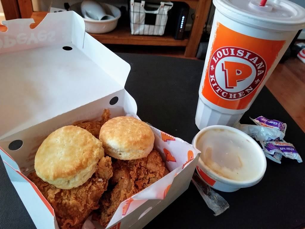 Popeyes Louisiana Kitchen | restaurant | 3402 Mt Vernon Ave, Alexandria, VA 22305, USA | 7032990222 OR +1 703-299-0222