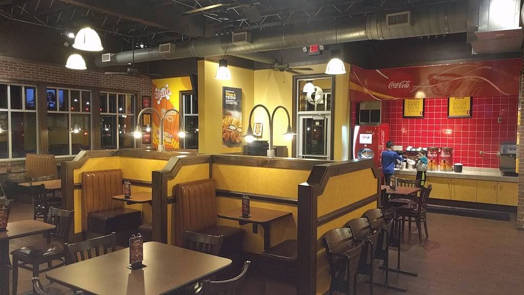 Zaxbys Chicken Fingers & Buffalo Wings | restaurant | 9400 Highland Dr, Sandy, UT 84092, USA | 8015725851 OR +1 801-572-5851