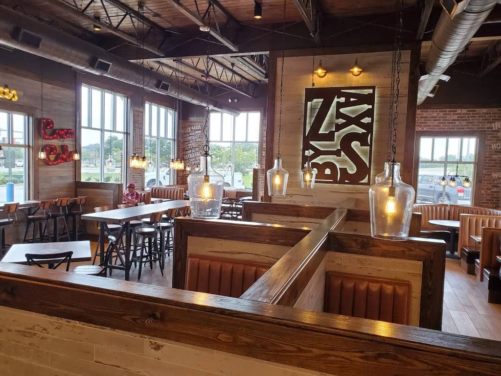 Zaxbys Chicken Fingers & Buffalo Wings | restaurant | 13770 Millerville Greens Blvd, Baton Rouge, LA 70816, USA | 2259108450 OR +1 225-910-8450