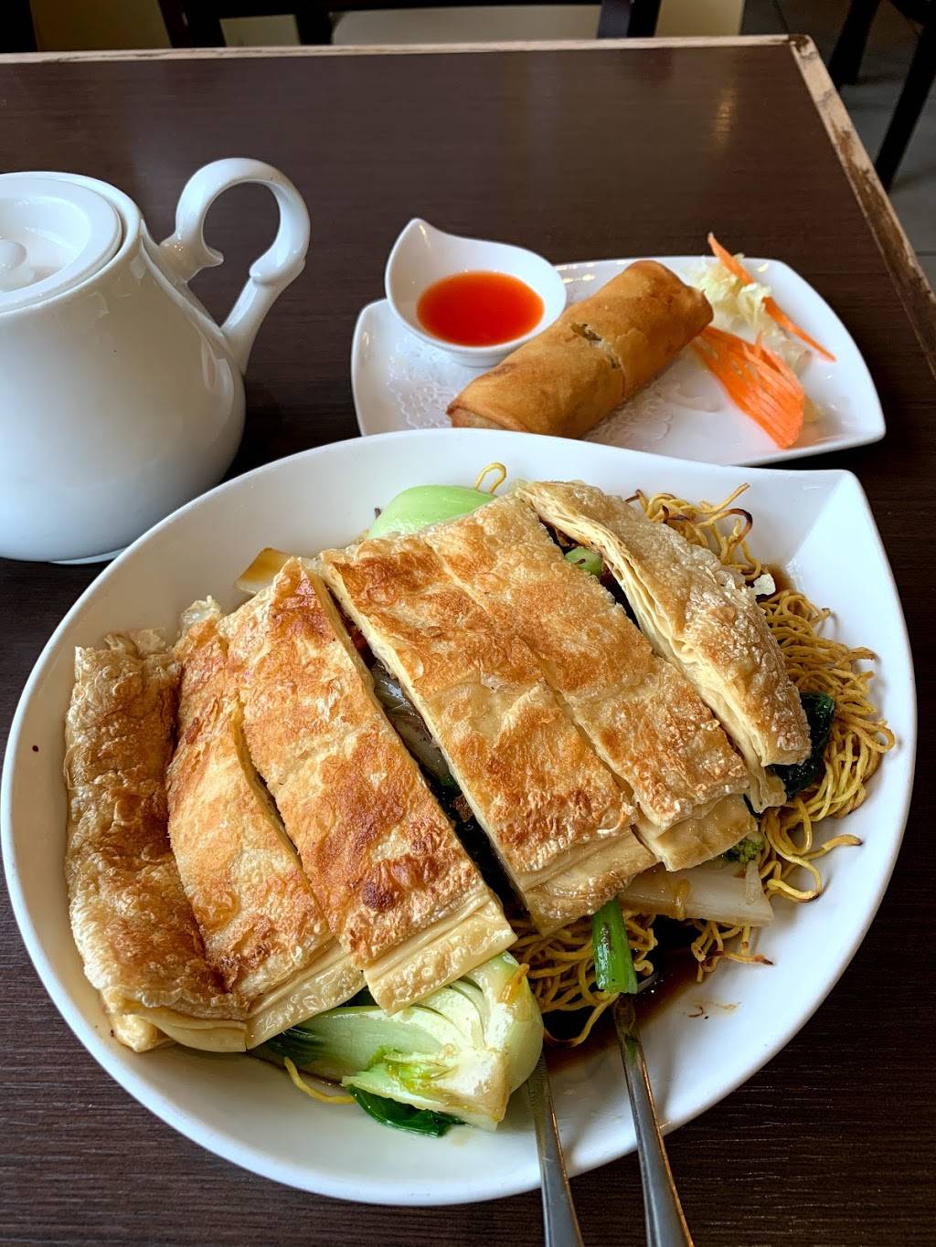 Greens Vegetarian Restaurants | restaurant | 638 Dundas St W, Toronto, ON M5T 1H8, Canada | 4166033337 OR +1 416-603-3337